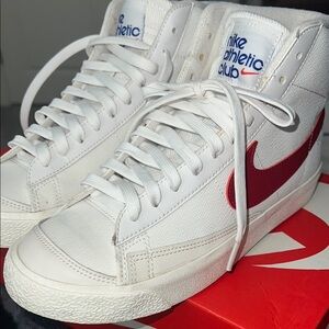 Nike Blazer MID ‘77 SE  Sneakers Red and white Pre-❤️